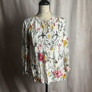 Old Navy Women's White Floral Pleated Peasant Blouse, Size Medium Pintuck Top